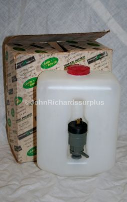 Land Rover Screenwash Bottle and 24volt Pump 579282