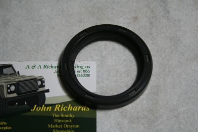 Land Rover R380 Gearbox mainshaft oil seal FTC500010 