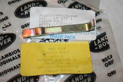 Land Rover 101 Forward Control Rear Locker Catch Bolt MRC119