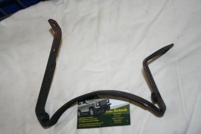 Land Rover V8 Air Cleaner Bracket R/H ERC3893