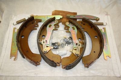 Renault Trafic Rear Brake Shoe Set 7701205689