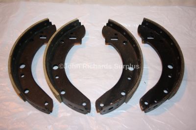 Ferodo Hillman Singer Sunbeam Rear Brake Shoe Set F1025 L