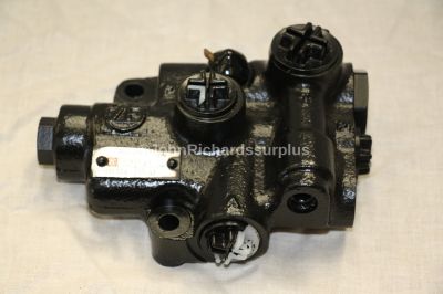 ZF Changeover Valve 7760 900 421