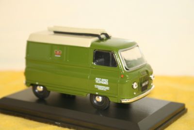 Oxford Die Cast Morris J2 Van 1:43 scale JM001