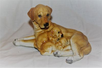 Golden Labrador Retriever Figurine Ornament Mum & Pups