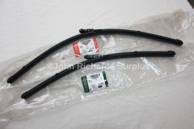 Freelander 2 R.H.D. Windscreen Wiper Blade Pair LR056306 LR056309 Genuine