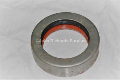 Massey Ferguson Tractor Rear Axle Inner Oil Seal 894782M2 (VPH2102)