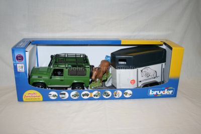 Bruder Land Rover Defender 90 With Horse Trailer 1:16 scale Model 2592