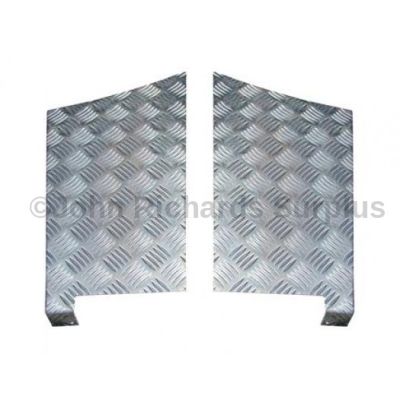 Defender 110 Pair of Aluminium Rear Wing Chequer Plates DA4071 POA