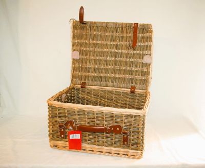 Lakeland Hamper or Storage Wicker Basket 18" Second Clearance H039