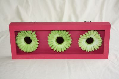 Wooden Framed Gerbera-Daisy Wall Art Pink with 3 Green Flowers 022967 Pink