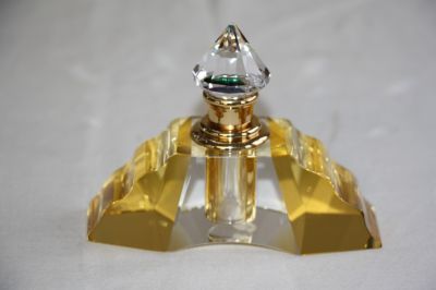 Glass Perfume Bottle with Yellow Tint JY-X6-1357