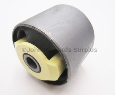 Stabilizer Arm Rear Upper Front Bush LR051621