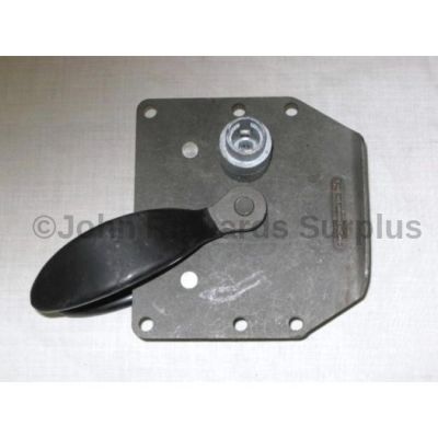 Land Rover door lock L/H MUC1031