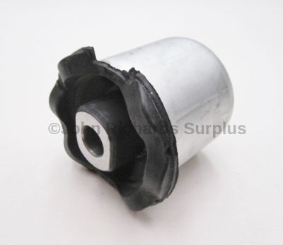 Stabilizer Arm Front Lower Rear Bush LR055291