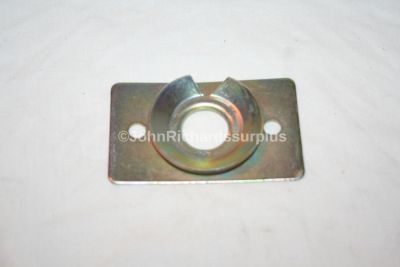 Land Rover Bonnet Striker Washer Plate RRC8512