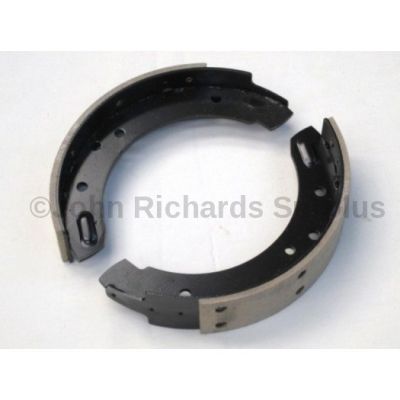 Land Rover handbrake shoes STC3821