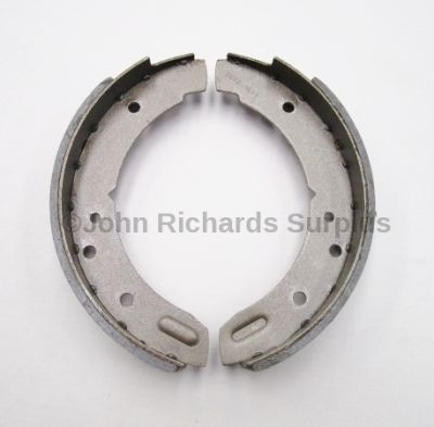 Land Rover handbrake shoes STC3821