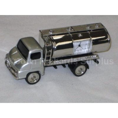 Miniature Oil Tanker Design Battery Operated Desk Clock 9136