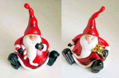 Christmas Sitting Santa Ornament in 2 Styles X355